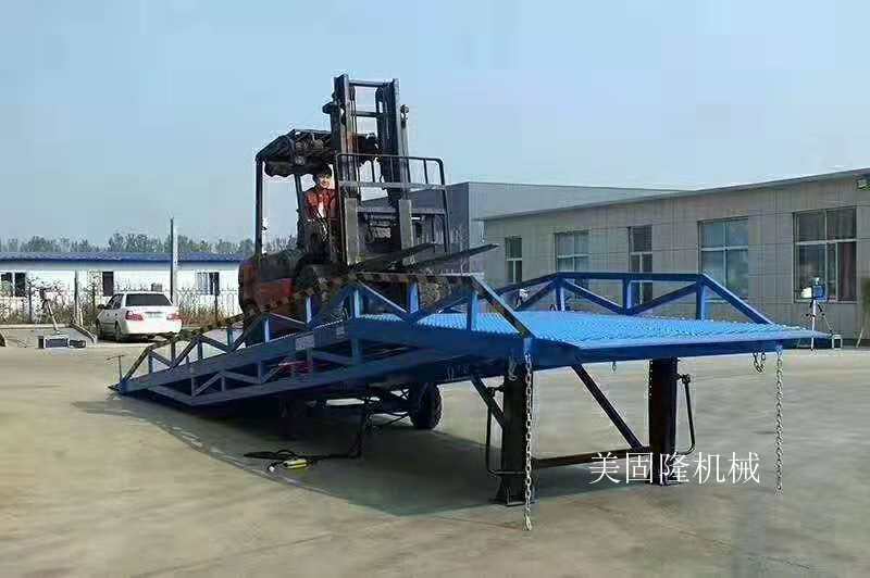 玉溪移动式登车桥价格